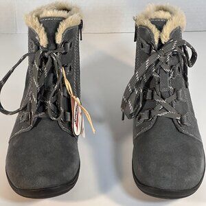 Women's size 9 suede Booties